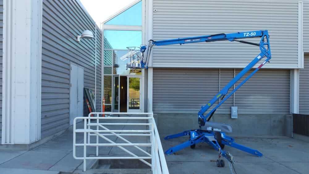 commercial glass storefront windows and doors installation services